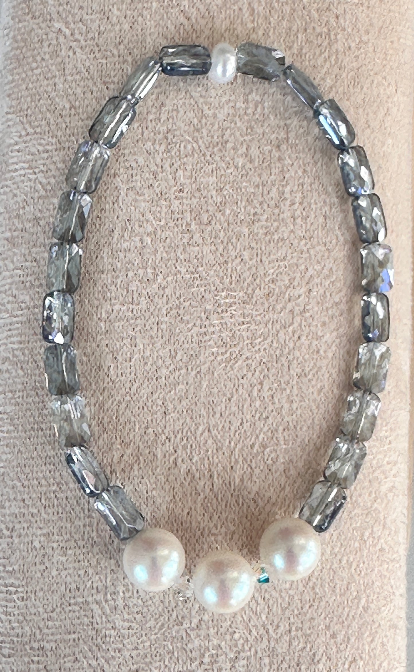 Silver Ice Crystal & Pearl Stretch Bracelet