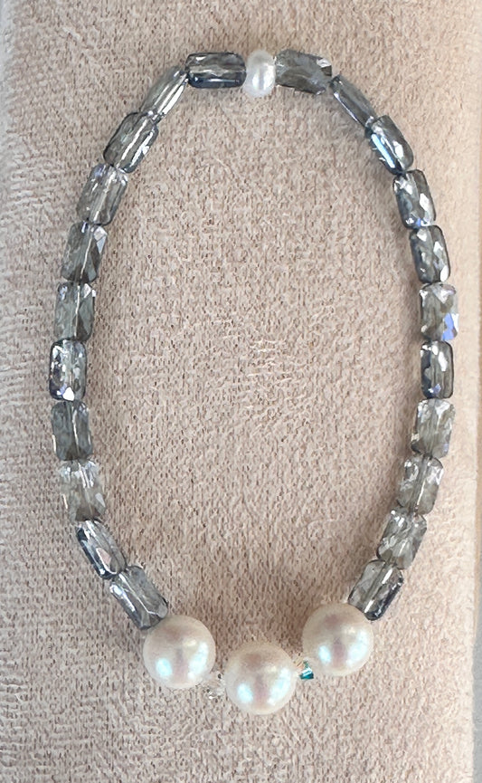 Silver Ice Crystal & Pearl Stretch Bracelet