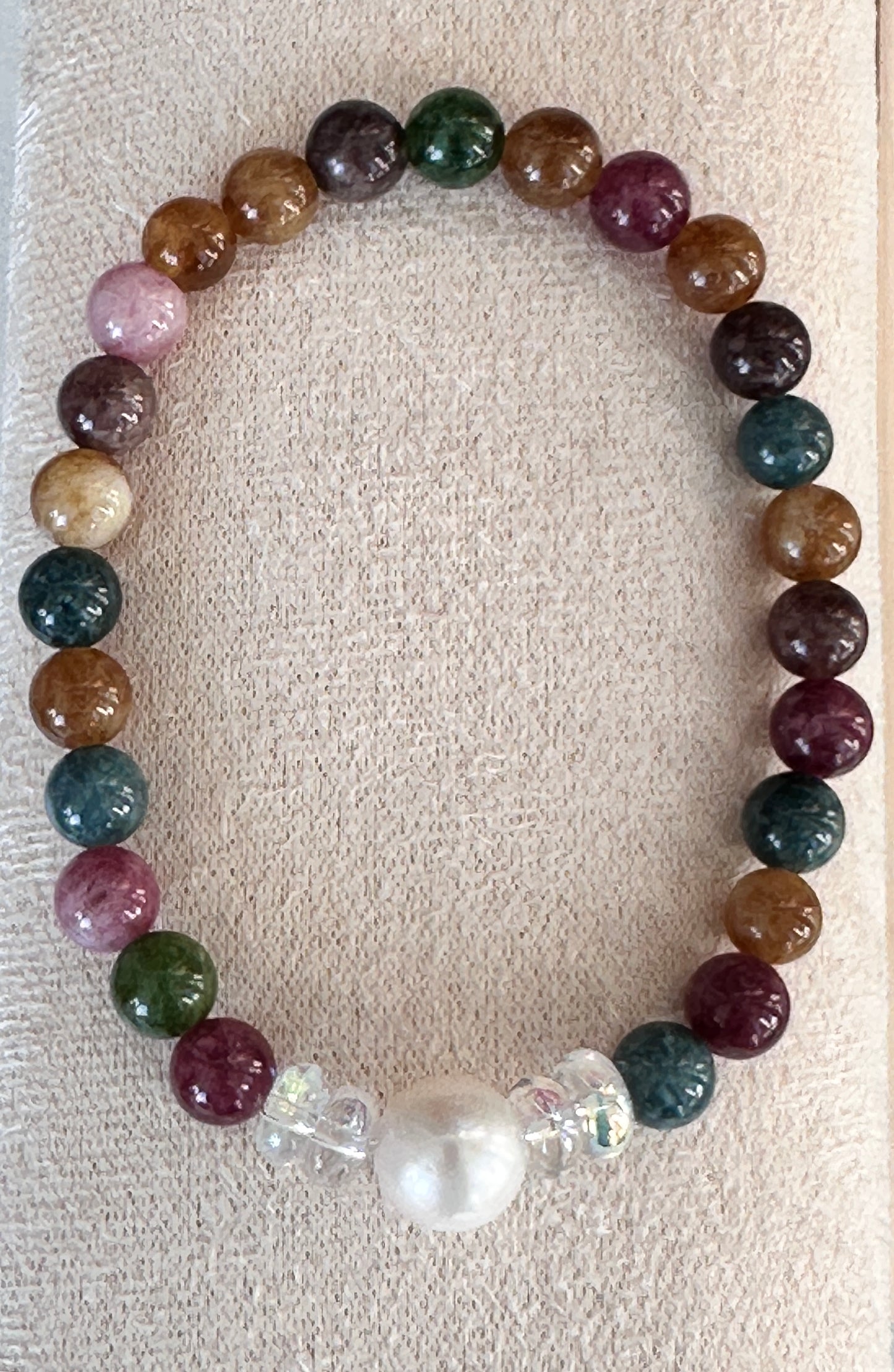 Mylasian Jade Stretch Bracelet with Freshwater Pearl